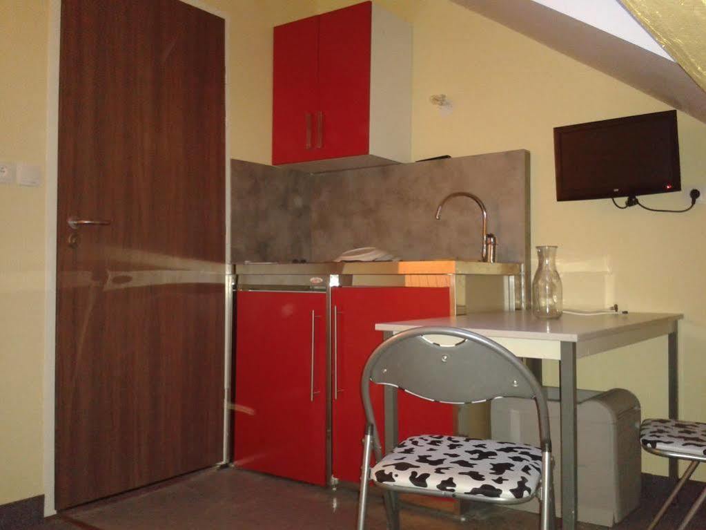 Studio Meuble Dijon Lägenhet Exteriör bild